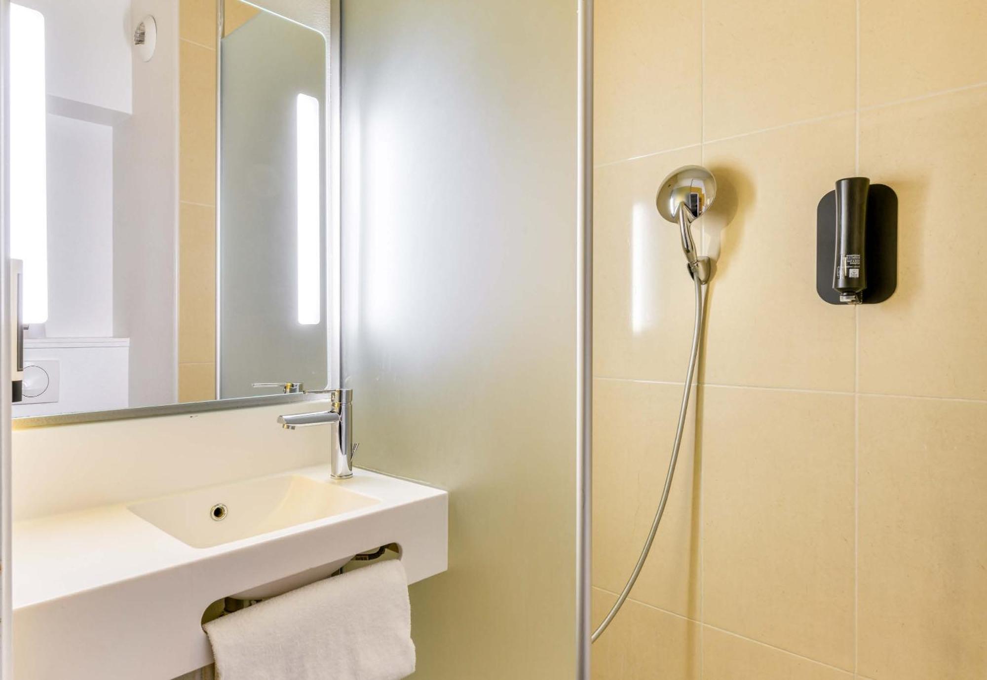 B&B Hotel Montpellier Centre Le Millenaire Экстерьер фото